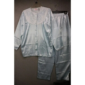 Ashley Taylor Women's Vintage Satin Pajama Set-Size Small